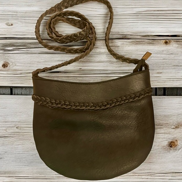 mellow world Handbags - Mellow World Black Braided Details Hand Bag Purse